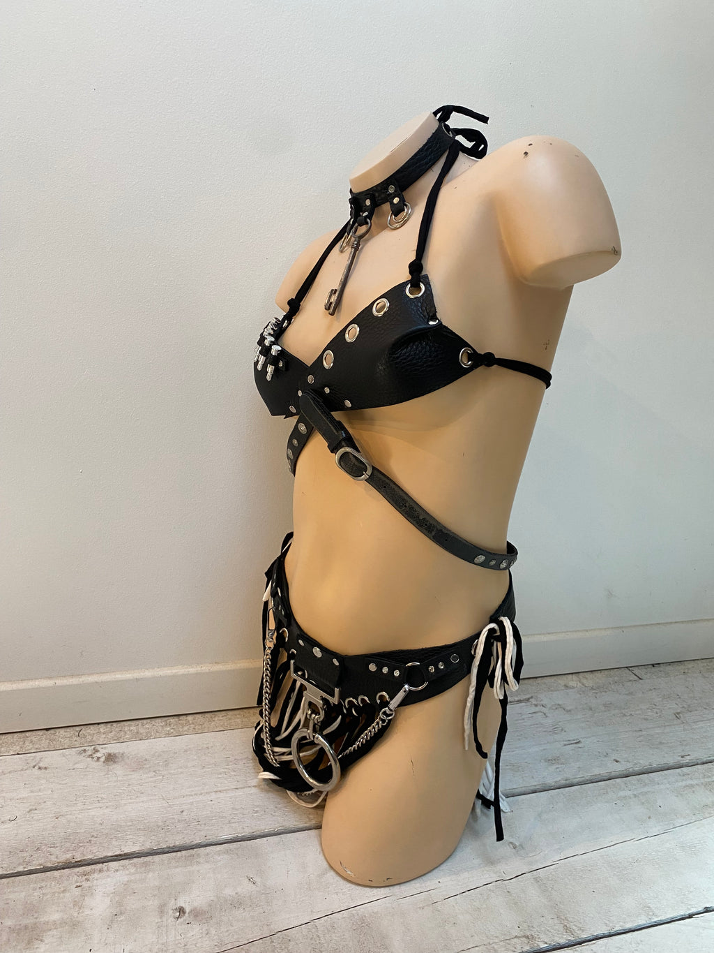 Ensemble en cuir noir